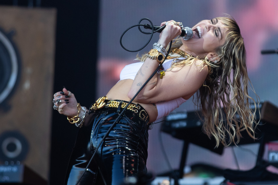 Große Tournee-Auftritte hat Sängerin Miley Cyrus (30) schon seit fast zehn Jahren nicht mehr absolviert. Ob sich daran künftig etwas ändern könnte?