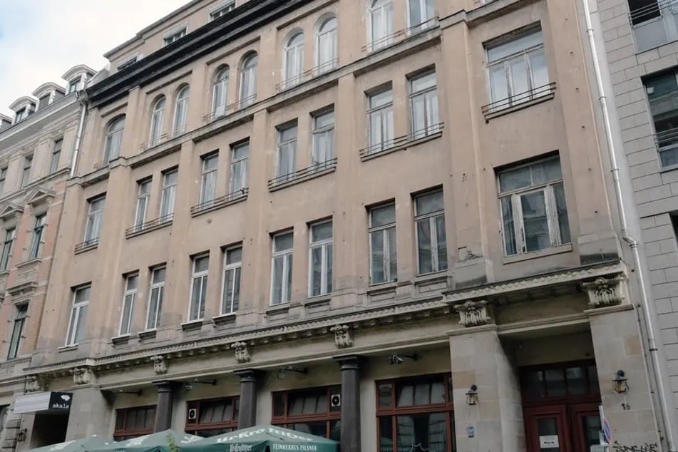 Die aktuelle Stadtspitze möchte das "Haus der Festivals", früher auch bekannt als "Scala", in der Gottschedstraße zeitnah sanieren.