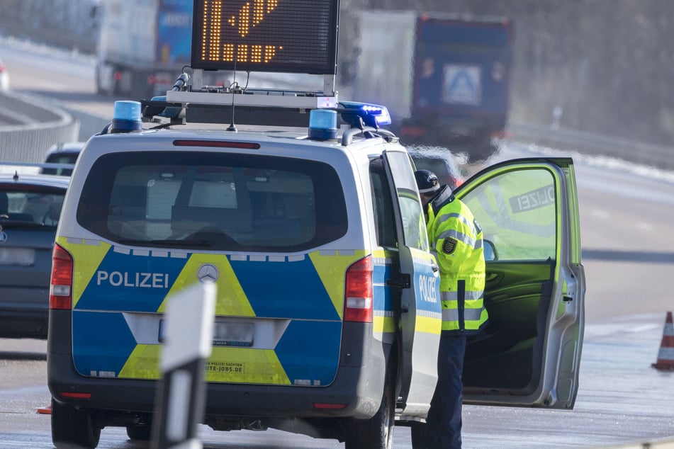 Chaos auf Dresdner Straßen: Plötzlicher Wintereinbruch verursacht 57 Unfälle!