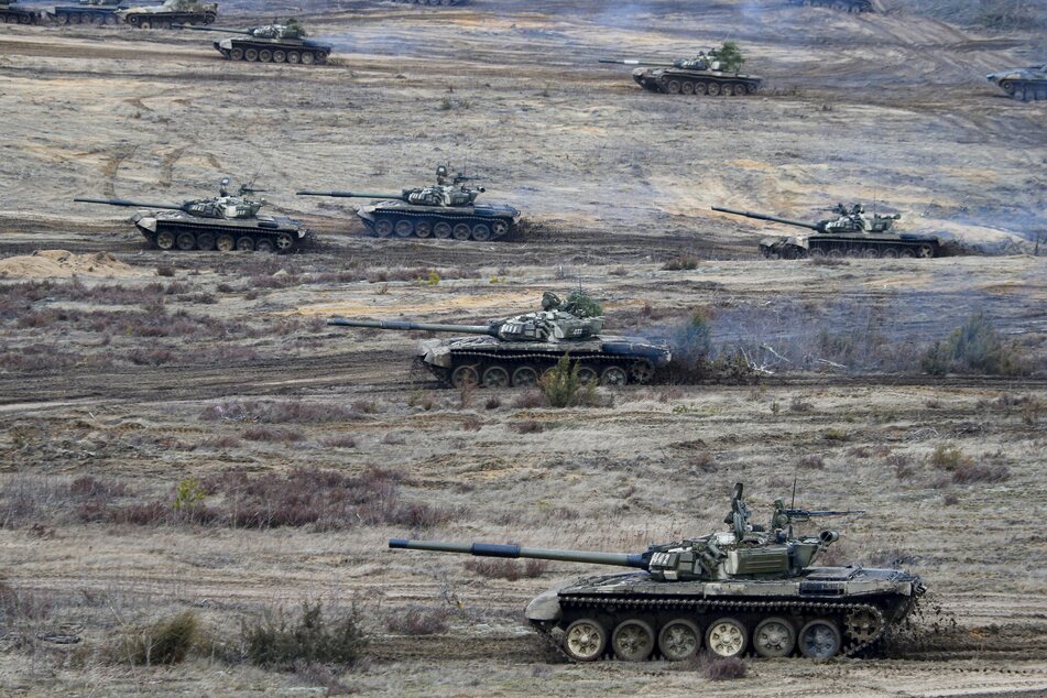 Das russische Militär hat am heutigen Samstag erneut Übungen abgehalten. Marschieren sie schon bald in die Ukraine ein?