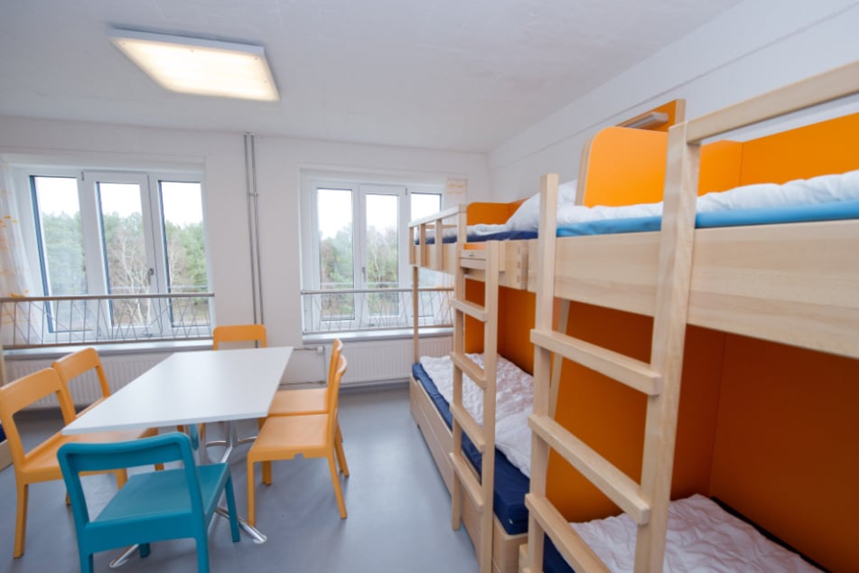 Die Flüchtlinge sollen in einer Jugendherberge untergebracht werden. (Symbolbild)