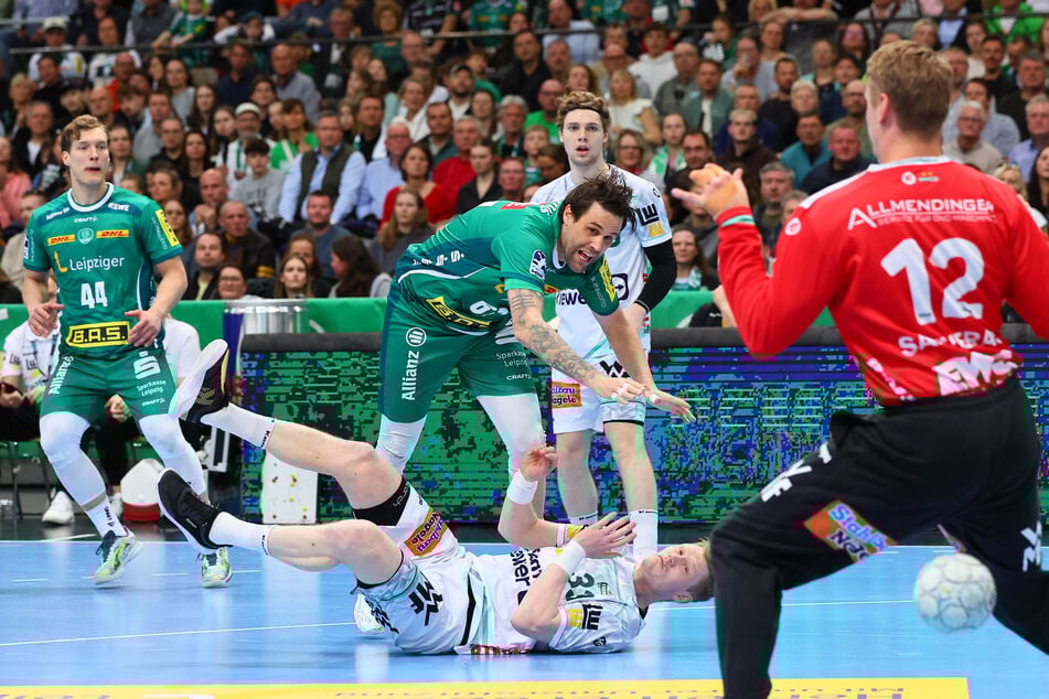 Jeder Treffer zwischen dem SC DHfK Leipzig und Frisch Auf Göppingen war hart umkämpft.