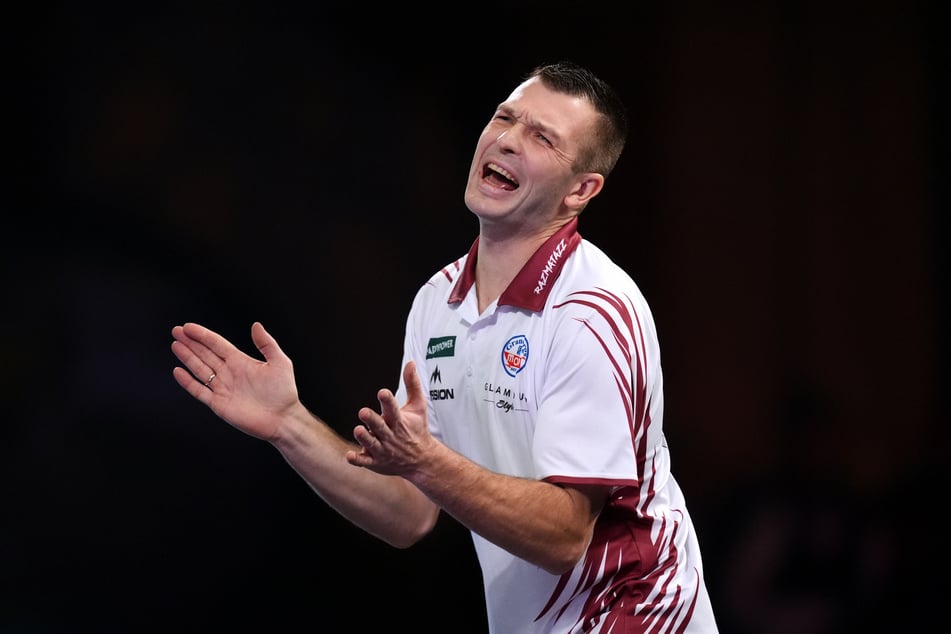 Dass sein Haus abbrannte, beeinträchtigte den Letten nicht nur im Privatleben.