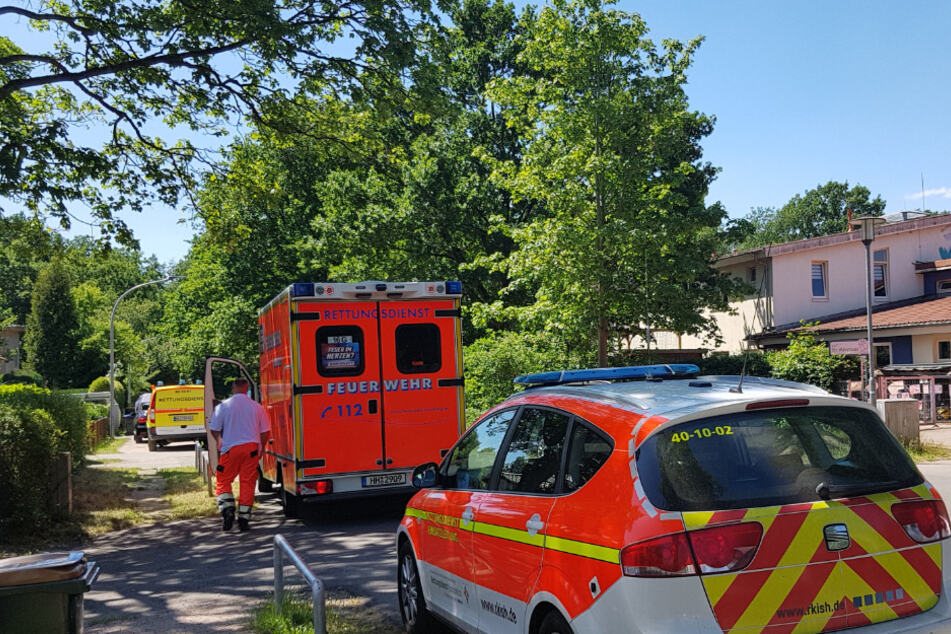 Rettungskräfte eilen zu der Kita in Norderstedt.
