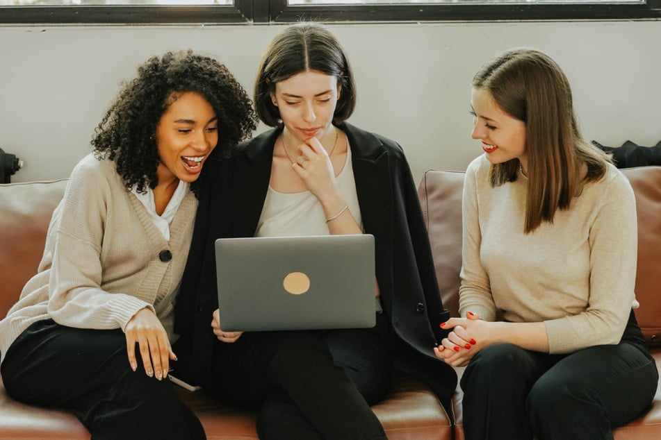 Boosted rates, flash deals, and hidden bonuses running simultaneously means almost any purchase you were already planning to make pays you back more than usual.