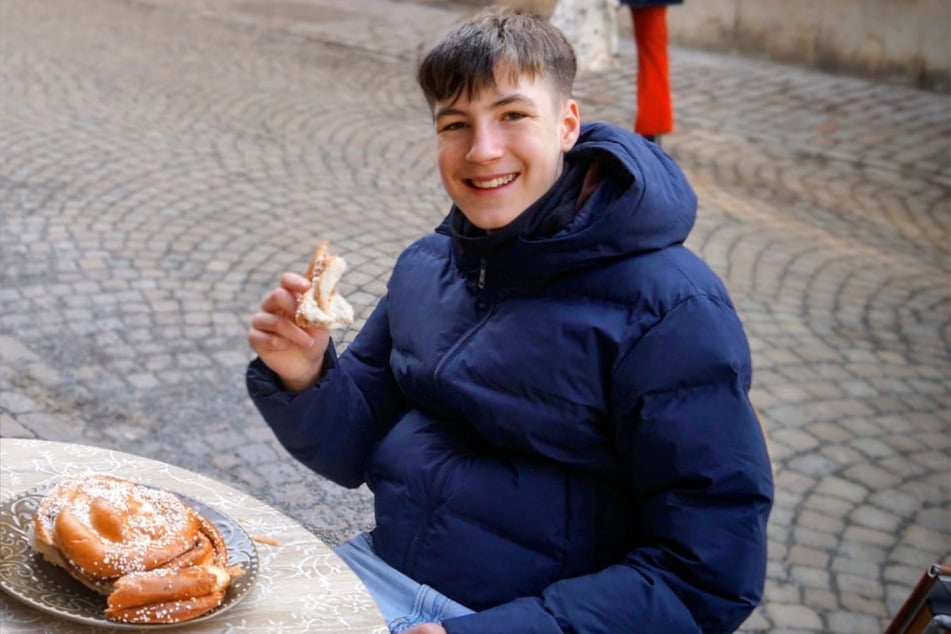 Der Freitaler Schüler Benjamin Gliemann (15) gönnte sich im Laufe seiner Klassenfahrt die ein oder andere Zimtschnecke.