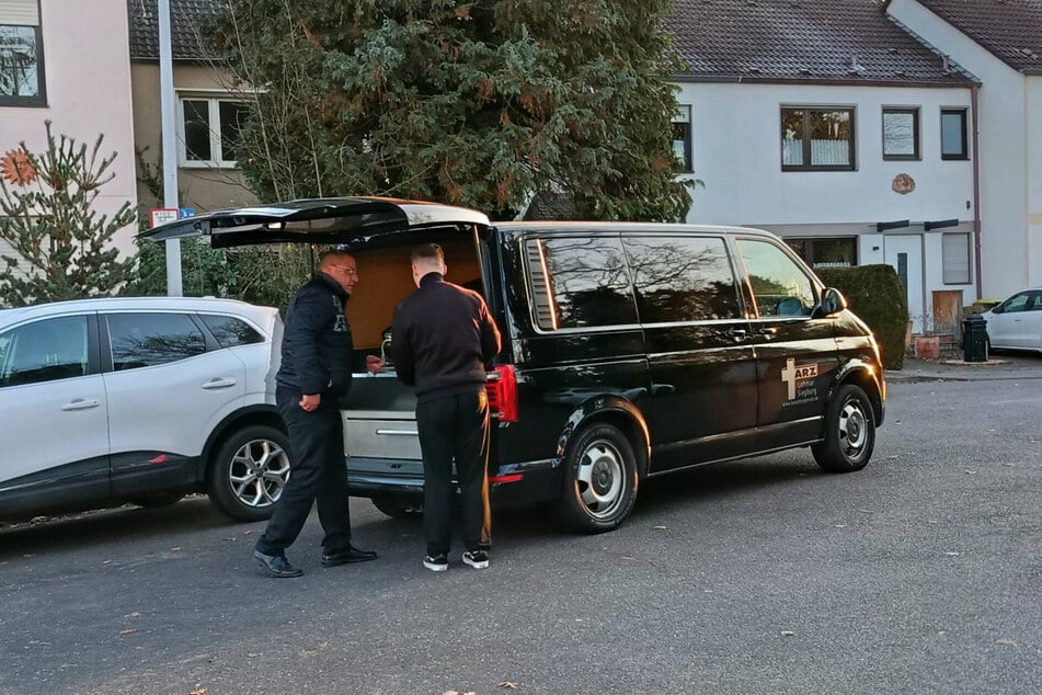 Die Frau konnte nur noch tot geborgen werden.