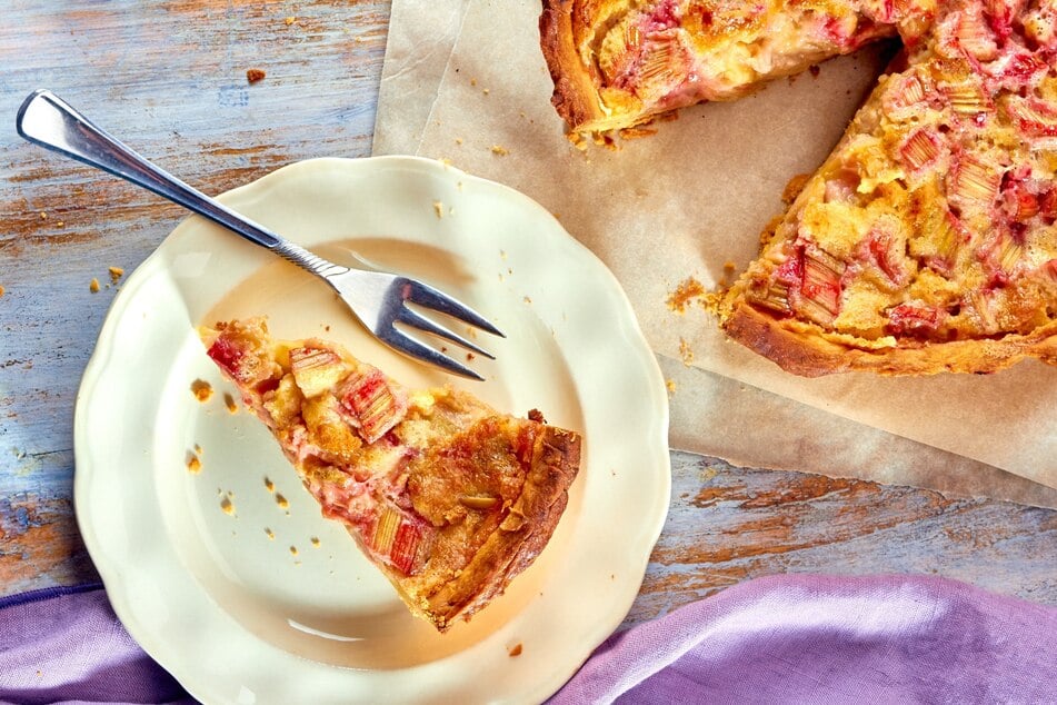 Rezept für Rhabarberkuchen mit Pudding: Saftig und einfach