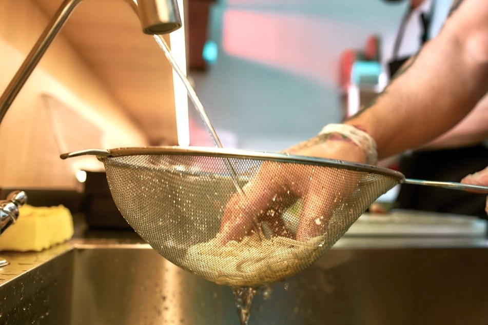 Viele spülen die Nudeln nach dem Kochen ab, obwohl das nur in wenigen Fällen sinnvoll ist.