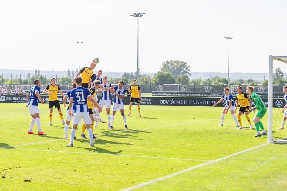 Dynamo Dresden testet am 13. August um 15 Uhr im Trainingszentrum gegen Hertha BSC II. Weder Fans noch Trainer dürfen allerdings dabei sein.