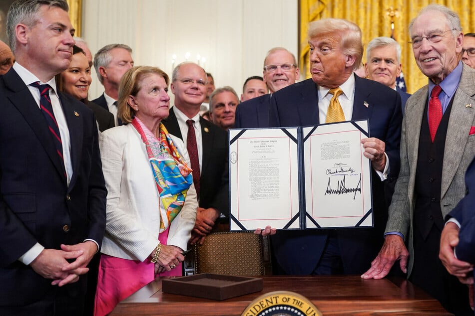 Trump signs bill supercharging crackdown on fentanyl-related substances into law