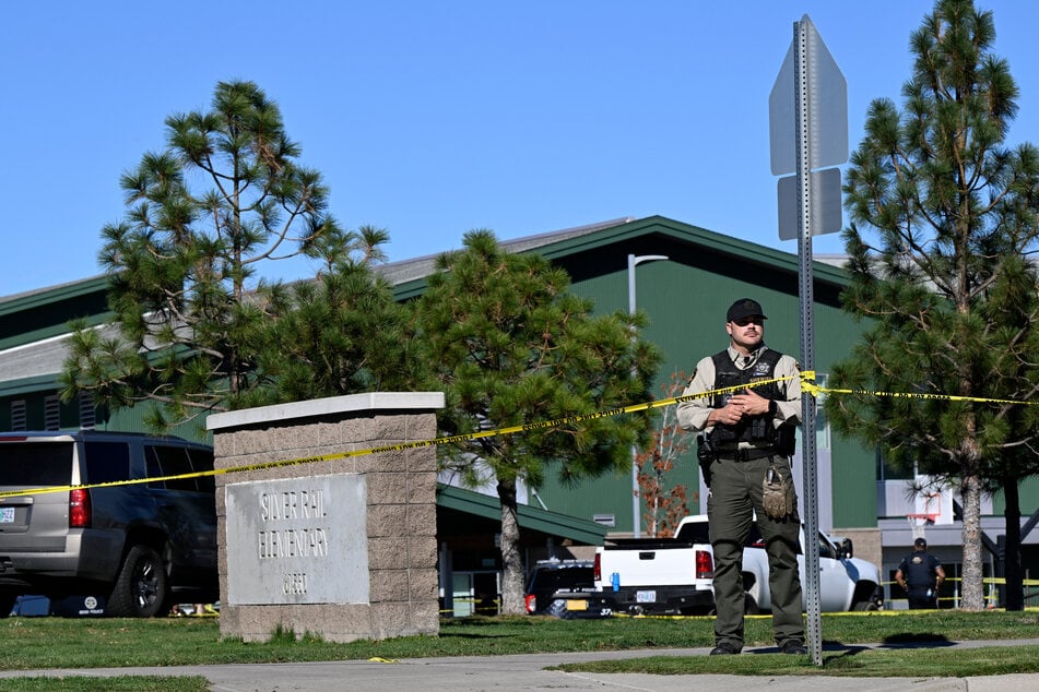 An einer Grundschule in Bend im US-Bundesstaat Oregon ist es zu einem schrecklichen Zwischenfall gekommen, fünf Menschen sind tot.