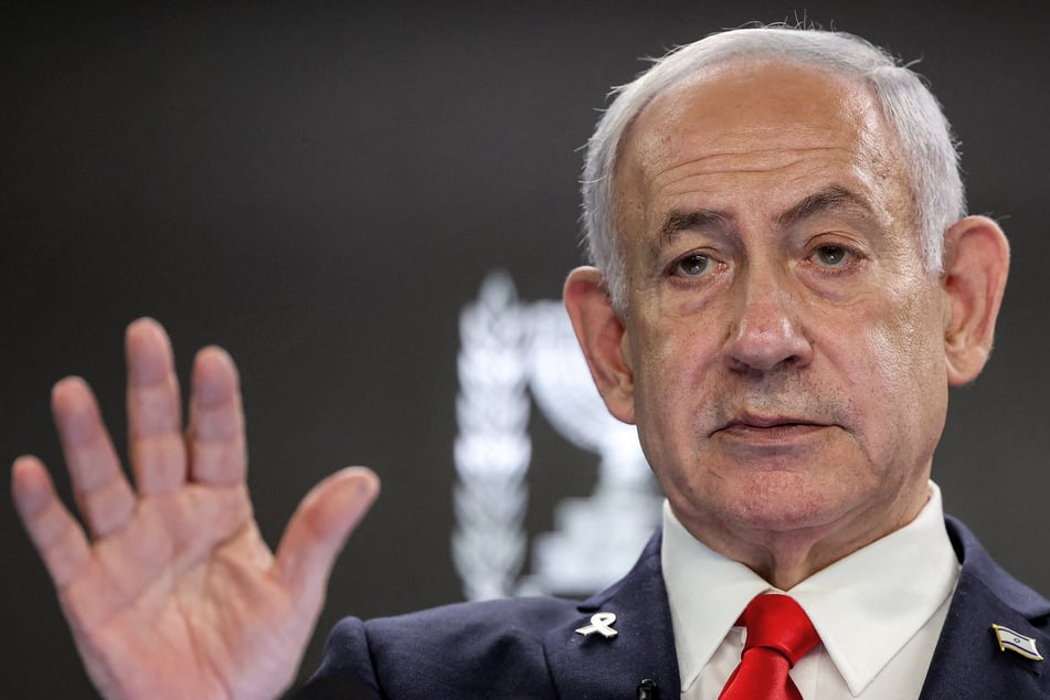 Prime Minister Benjamin Netanyahu said Sunday that Israel has directed its military to allow foreign journalists into Gaza, but did not provide specifics of the plan.