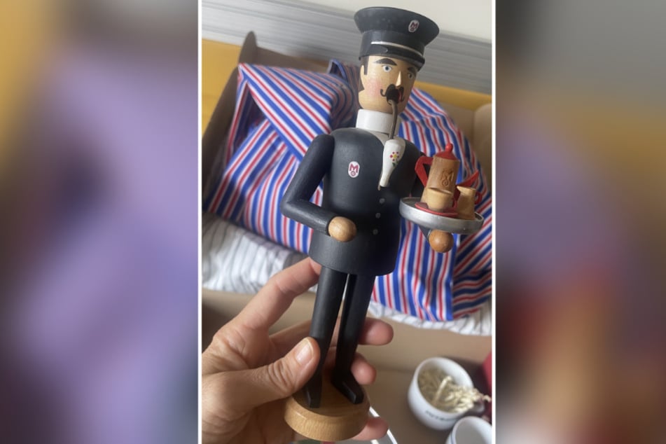 Auch ein rares Mitropa-Räuchermännel wurde zugeschickt.