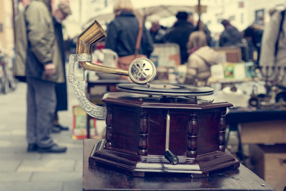 Seltene Schätze könnt Ihr am Wochenende auf dem agra-Antikmarkt entdecken.