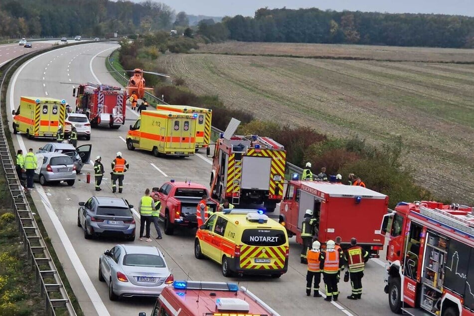 Die Einsatzkräfte waren mit einem Großaufgebot vor Ort.