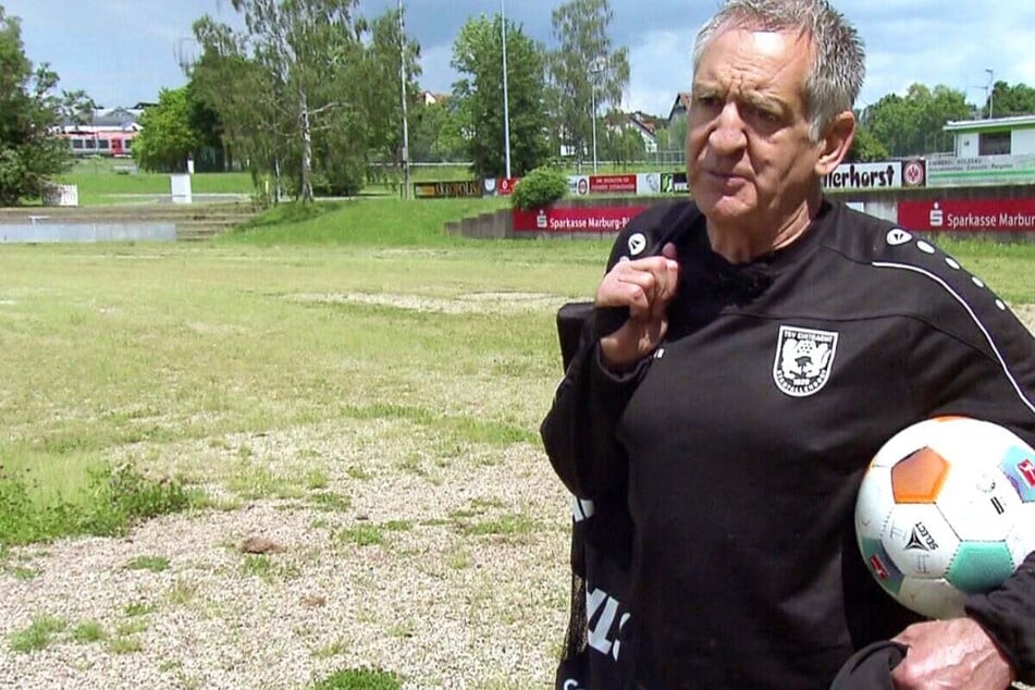 Schafft es Eike Immel noch einmal, einen Job zu finden? Ihm liegt wohl ein Angebot eines Profiklubs vor.