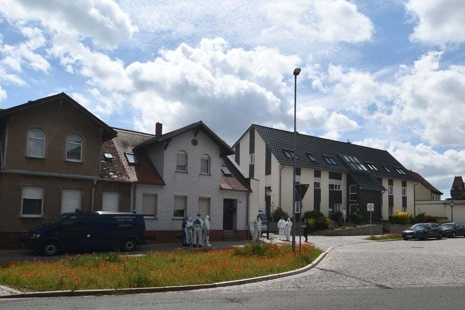 Das Haus von Marlis Sappelt (61) ist seit ihrem Tod von der Polizei versiegelt.