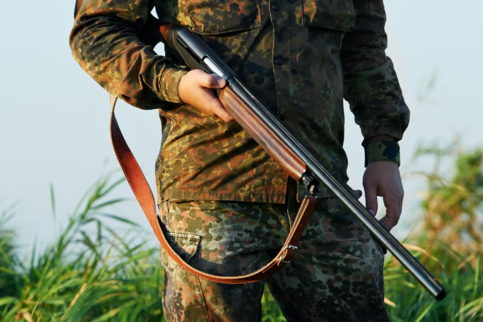 Eine Zeugin hatte den Mann mit dem Druckluftgewehr gesehen und die Polizei alarmiert. (Symbolbild)