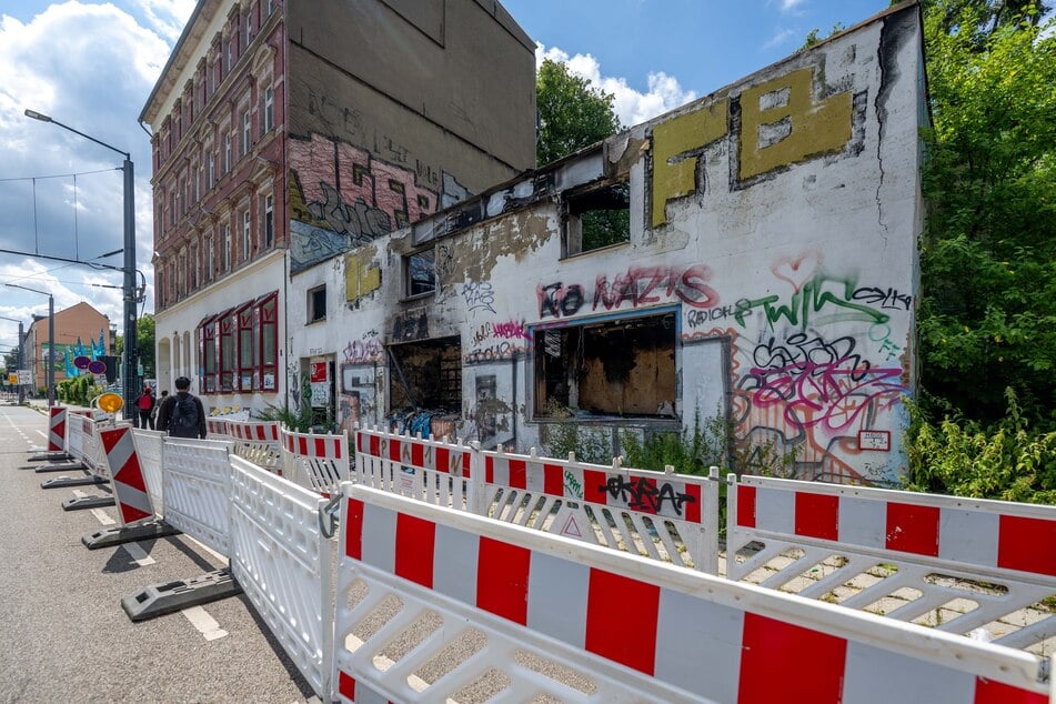 An diesem Abrisshaus an der Bernsdorfer Straße lag die Brieftasche des Mannes.