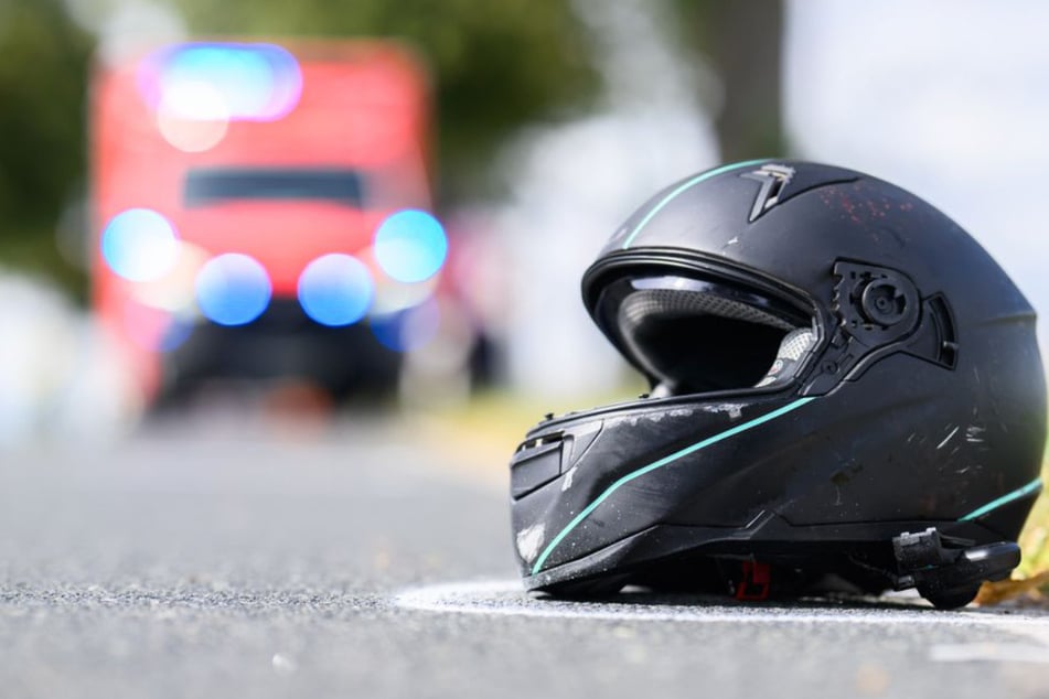 Kurz vor der Grenze zu Sachsen-Anhalt: Junger Motorradfahrer schwer verunglückt