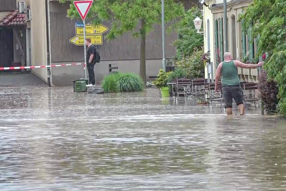 Wasser steht knietief: Schwere Unwetter im Kreis Heilbronn!