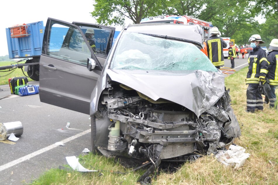 Am verunfallten Ford Galaxy des 49-Jährigen entstand Totalschaden.