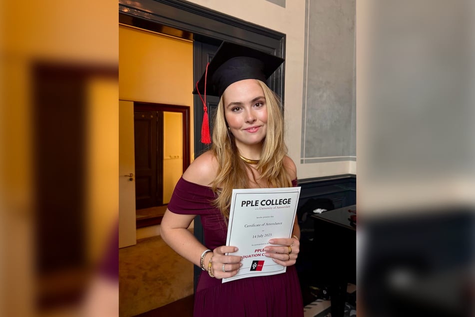 Im Juli 2025 machte Prinzessin Amalia (21) ihren Bachelor-Abschluss an der Universität von Amsterdam.