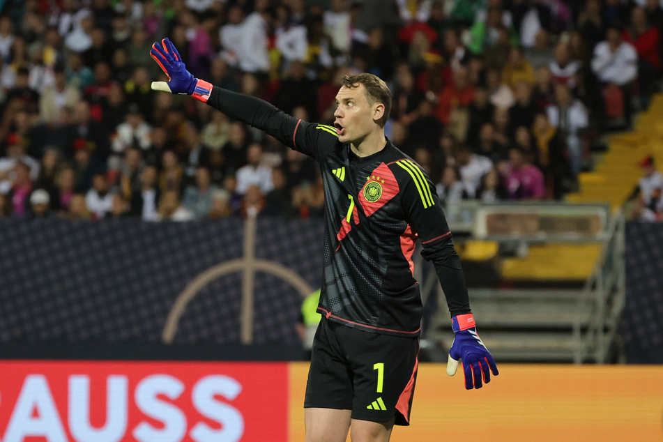 Manuel Neuer (38) machte bei seinem DFB-Comeback nach rund eineinhalb Jahren eigentlich eine gute Figur - bis zur 88. Minute.