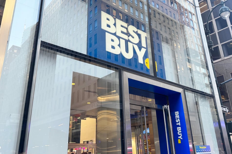 Best Buy is lowering prices on these popular tech products on Thursday, July 30