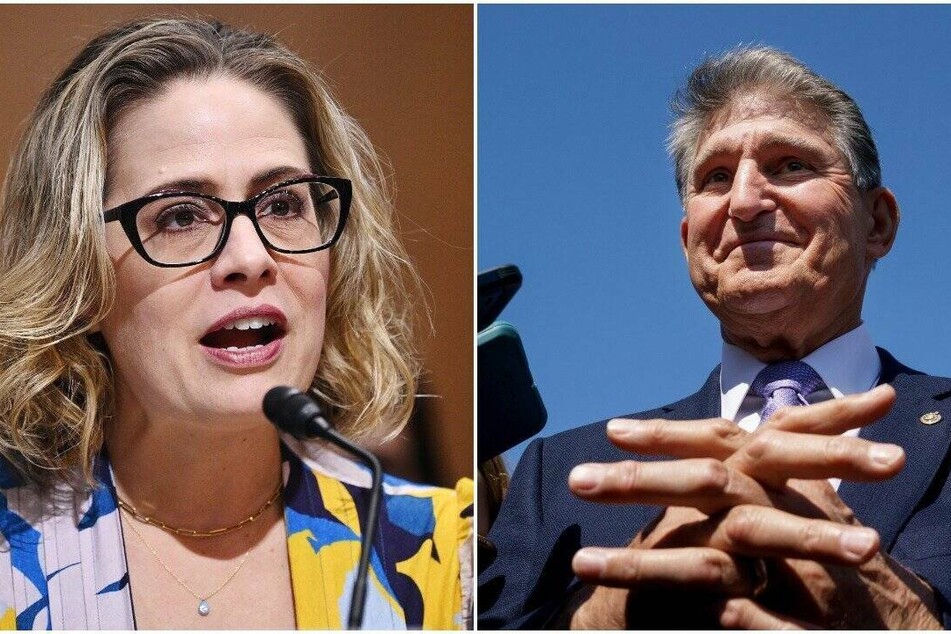Senators Kyrsten Sinema (l.) and Joe Manchin have not signed on to a possible filibuster exception for voting rights.
