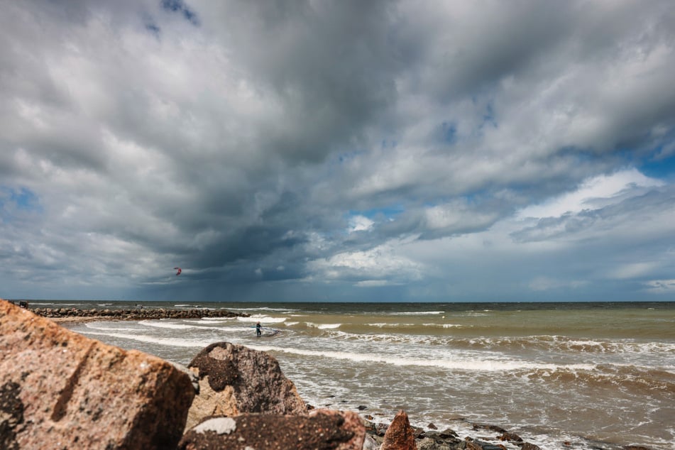 Regen, Schauer und Gewitter! So wechselhaft wird das Wetter im Norden