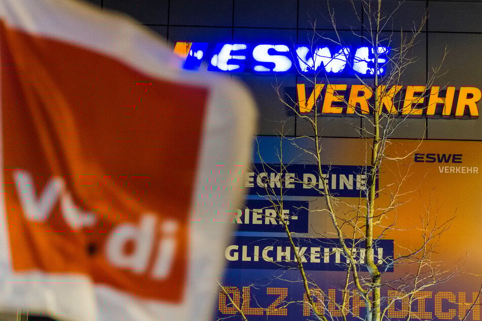 Auch in Wiesbaden fallen die meisten Buslinien aus, teilte die ESWE Verkehrsgesellschaft mit.