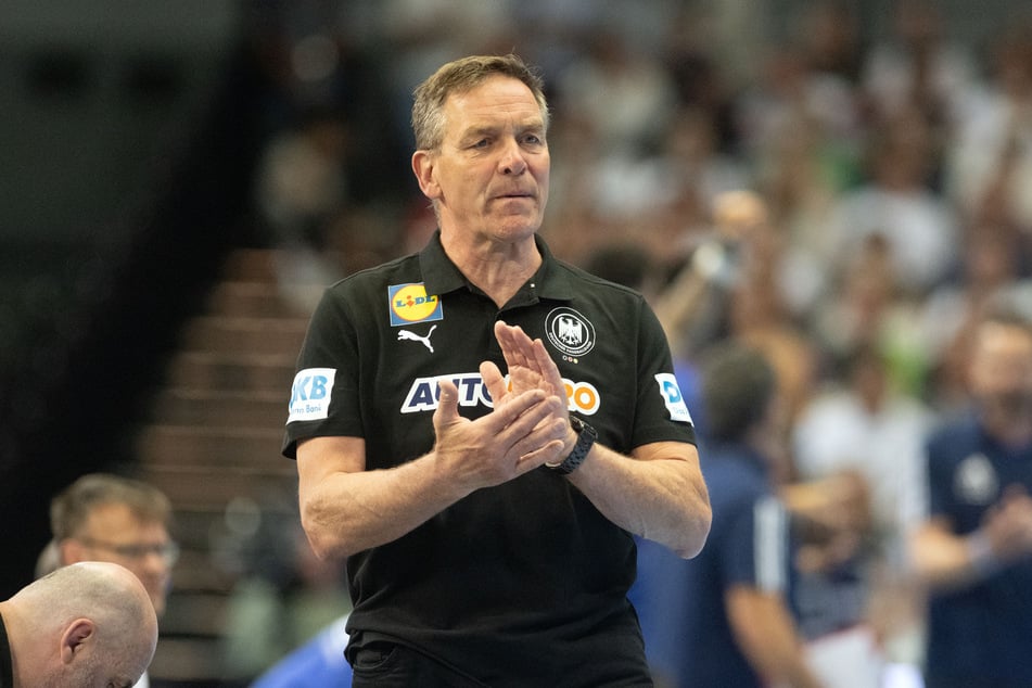 Insbesondere vor dem eigenen Tor stellt sich das DHB-Team von Chefcoach Alfred Gislason (65) auf ein hartes Stück Arbeit ein.