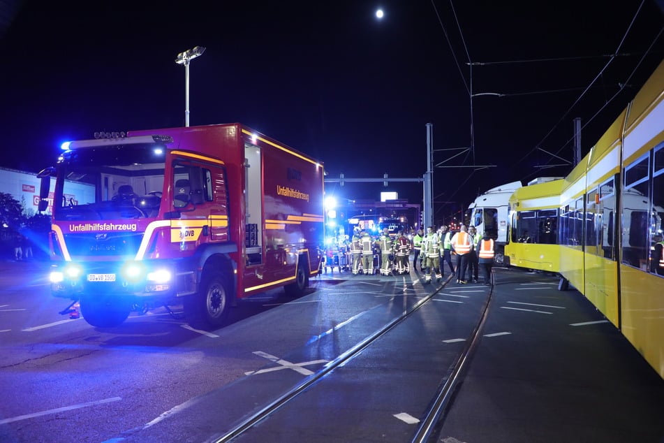 Die Rettungskräfte wurden kurz nach 19 Uhr zu dem Unfall alarmiert.