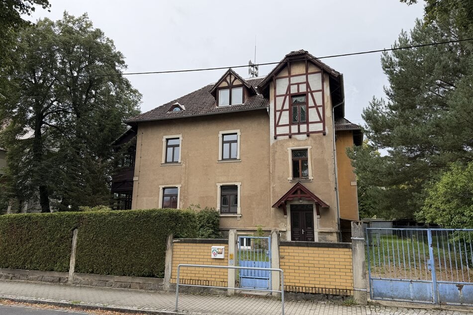 Die Stadt will auch das Kulturdenkmal "Villa Heiderand" in neue Hände geben.