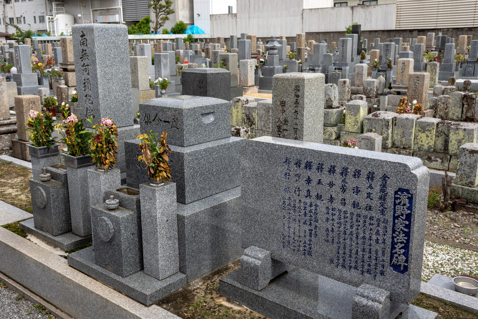 2022 starben 1,6 Millionen Menschen in Japan - viele davon allein. (Symbolbild)