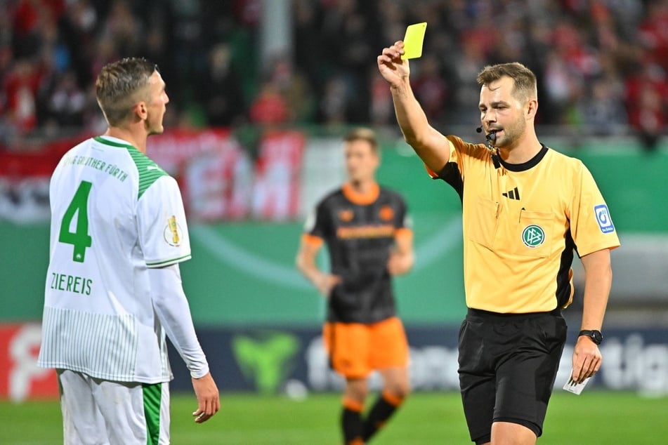 Marc-Philip Eckermann (28, r.) leitet heute das Saisonfinale der SGD.