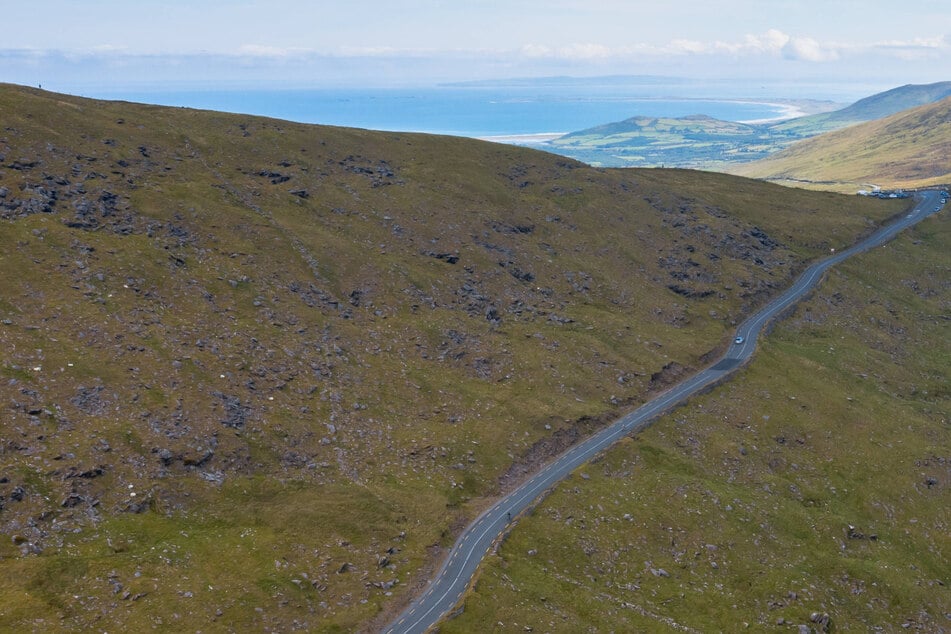 Was für ein Panorama! Diese malerische Landschaft steht zum Verkauf