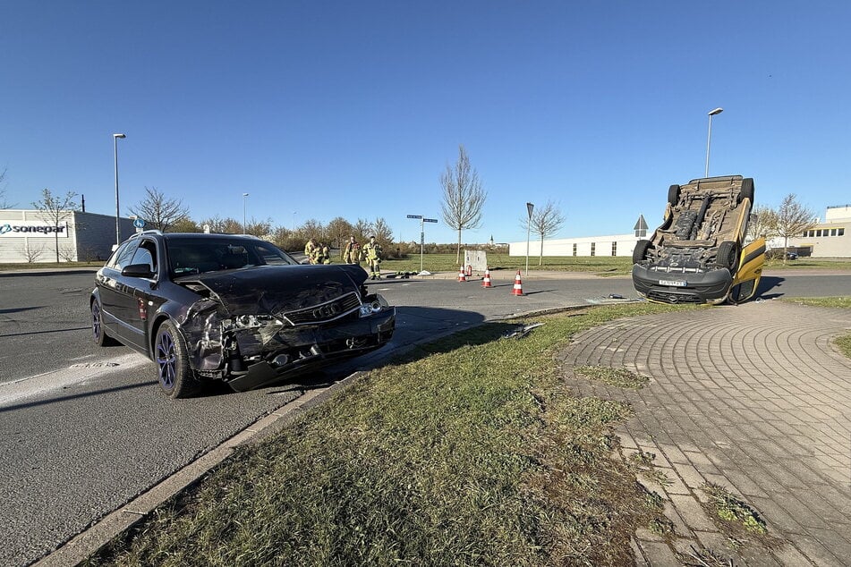 Fahranfänger nimmt Frau mit zwei Kindern die Vorfahrt