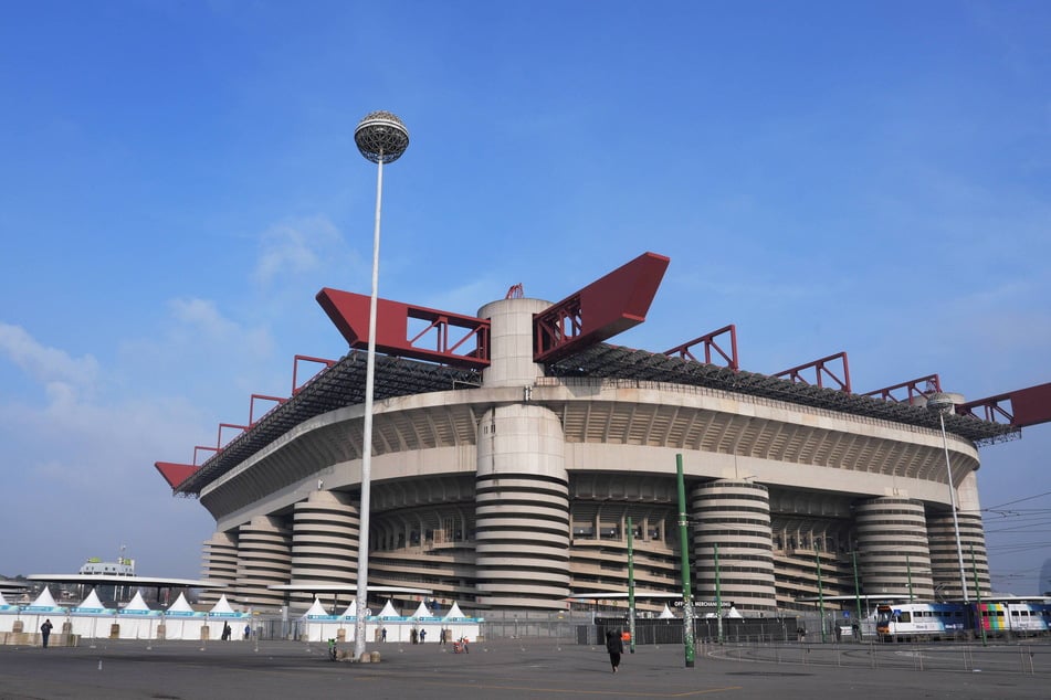 Noch herrscht Ruhe vorm San Siro. Am heutigen Freitag ziehen die Olympia-Athleten ein.
