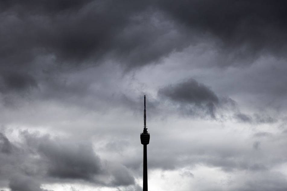 Ab Freitag werden im Südwesten dichte Wolken und Regenschauer erwartet.