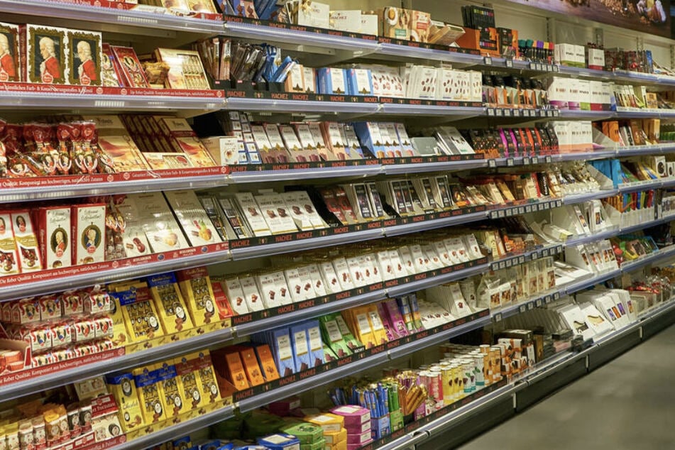 Die betrunkene Frau hatte schwankend einen Supermarkt verlassen und dadurch die Aufmerksamkeit eines Zeugen erweckt. (Symbolfoto)