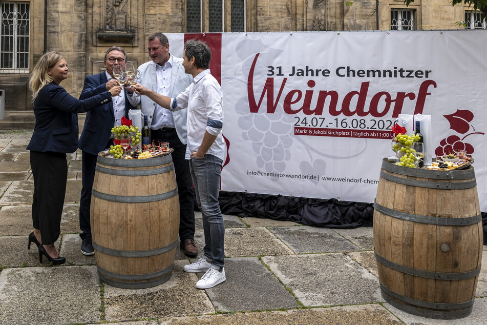 Auf dem Chemnitzer Weindorf ist feiern trotz Corona möglich.
