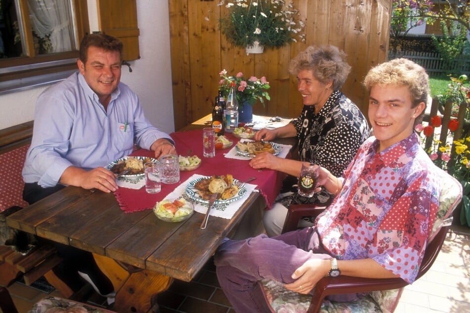 Eberhard Mross (l), Stefanie Mross (m) und Stefan Mross (r) im Jahr 1994.