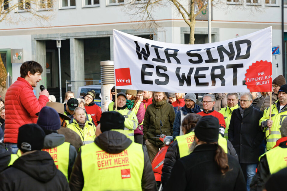 Die Gewerkschaft Verdi weitet den Tarifstreit im Öffentlichen Dienst bundesweit aus. In München hat dies weitreichende Folgen.