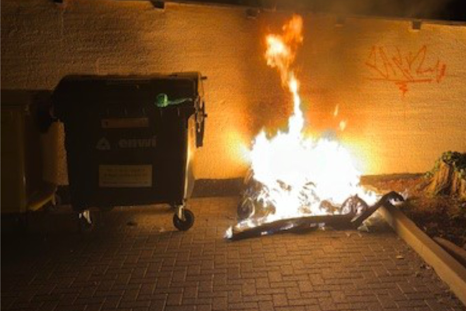 Auf frischer Tat ertappt: Polizei stellt Feuerteufel in Halberstadt!