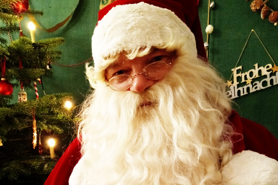 Im Kontor Zum Alten Speicher habt Ihr die Chance, den Weihnachtsmann persönlich zu treffen.