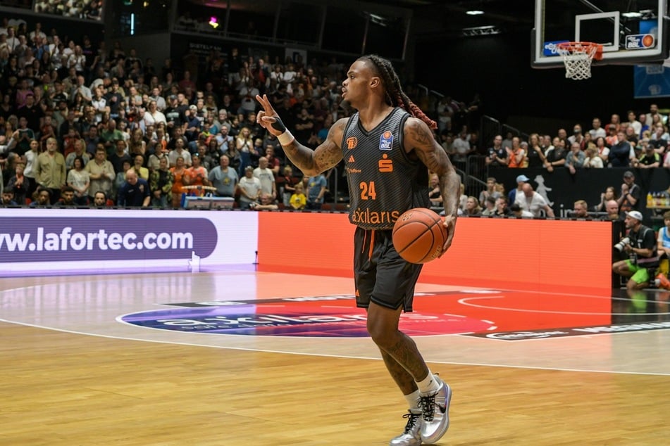 Cobe Williams ging Gegenspieler Adam Kunkel wortwörtlich an die Gurgel.