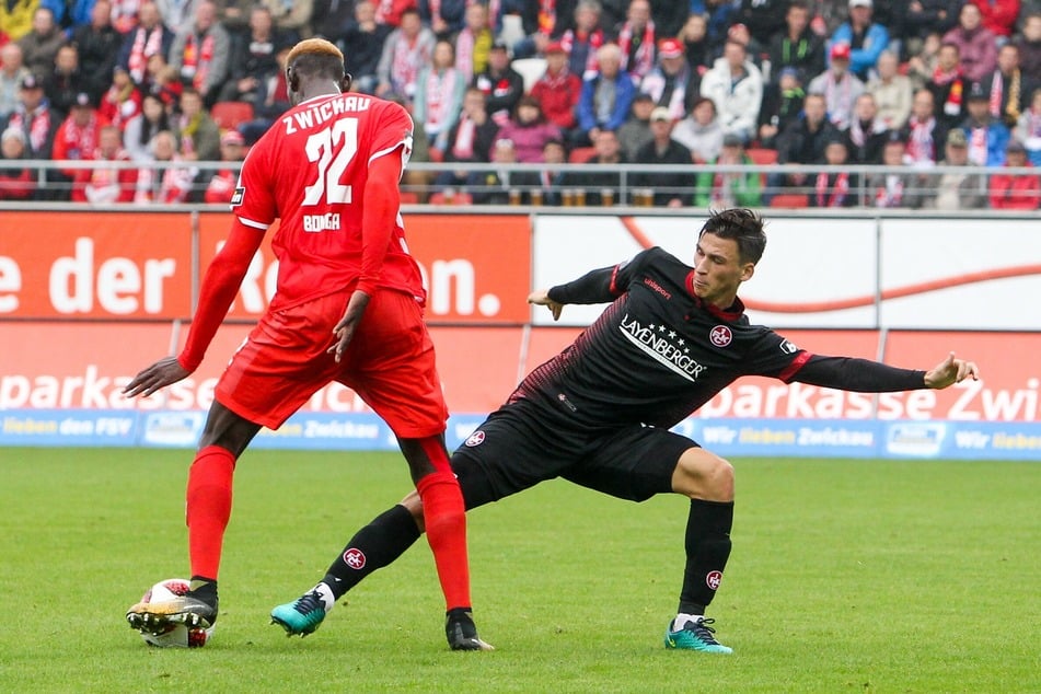 Theodor Bergmann (23, r.) wechselt von Kaiserslautern zu Carl Zeiss Jena.